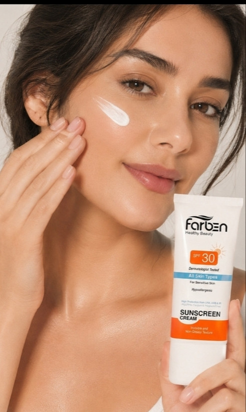 کرم ضد آفتاب بی رنگ فاربن SPF30 مناسب پوستهای حساس